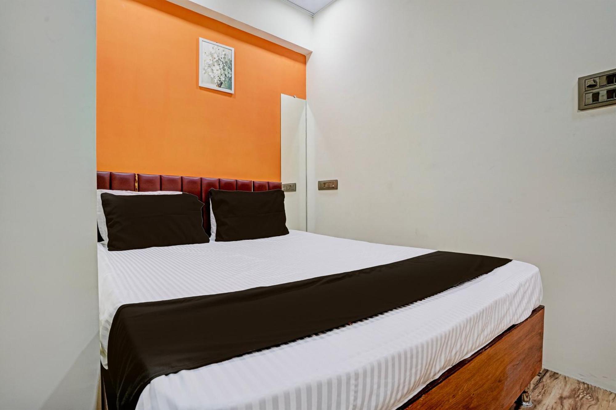 Hotel Orange Súrat Exteriér fotografie